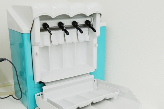 歯科用ハンドピース注油洗浄機