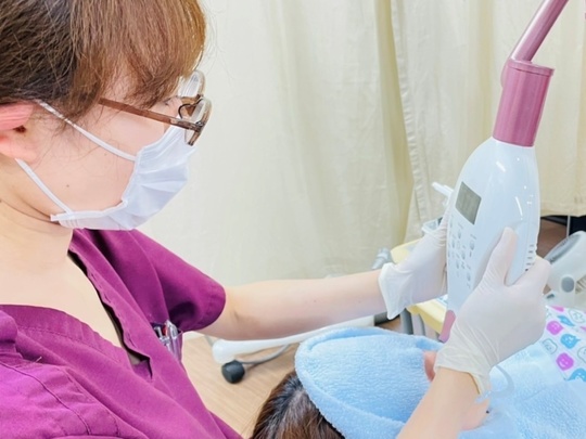 国家資格を持った、歯科医師・歯科衛生士が担当します